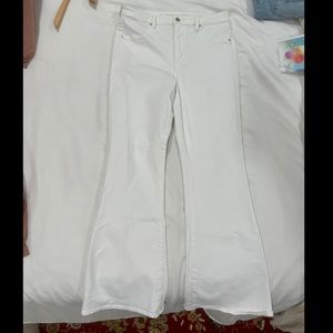 American Eagle White Flare Jeans